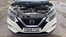 Nissan Qashqai 1.2 DiG-T N-Connecta 5dr Petrol Hatchback
